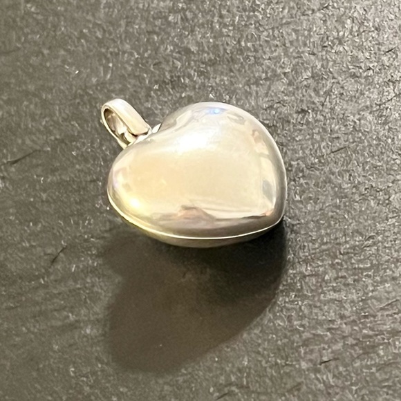 Sterling Silver Bubble Puff Swivel Heart Reversible Pendant - Picture 11 of 15